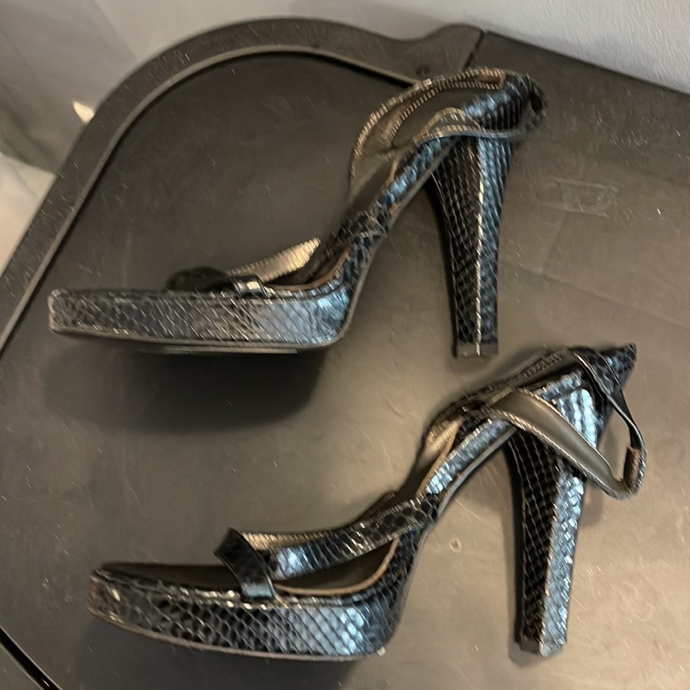 Gianni Versace Size 38 Black Python, Open Till Wr… - image 3